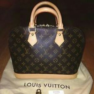 Louis Vuitton Purse (Alma)